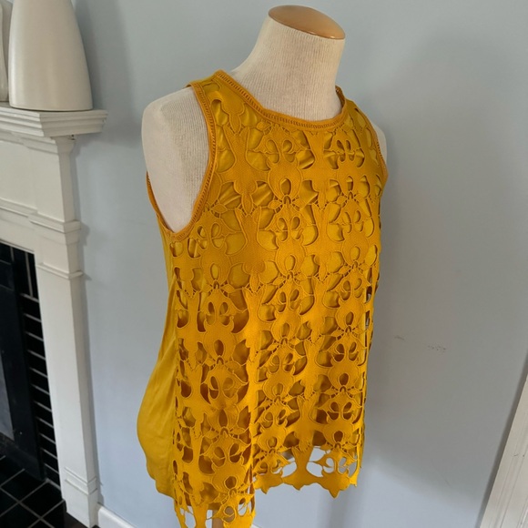 LOFT lacy laser cut cami top in marigold Sleeveless Tank Top Cut Out Design Sz S - Picture 6 of 12
